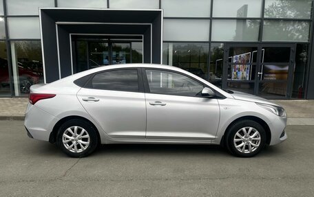 Hyundai Solaris II рестайлинг, 2017 год, 1 140 000 рублей, 4 фотография