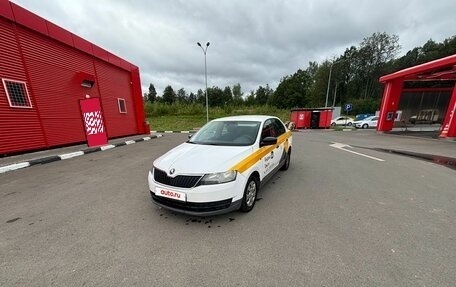 Skoda Rapid I, 2017 год, 420 000 рублей, 5 фотография