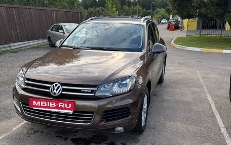 Volkswagen Touareg III, 2011 год, 1 900 000 рублей, 7 фотография