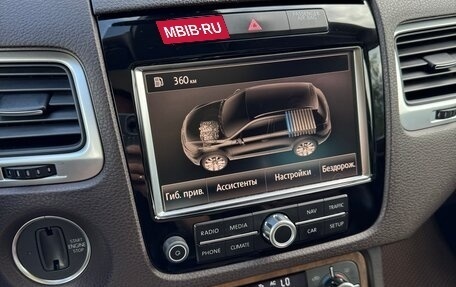 Volkswagen Touareg III, 2011 год, 1 900 000 рублей, 14 фотография