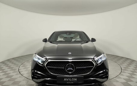 Mercedes-Benz E-Класс, 2024 год, 9 360 360 рублей, 5 фотография