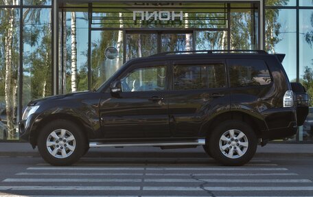 Mitsubishi Pajero IV, 2011 год, 1 760 000 рублей, 2 фотография