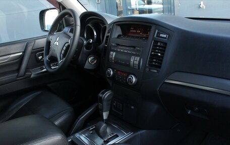Mitsubishi Pajero IV, 2011 год, 1 760 000 рублей, 9 фотография