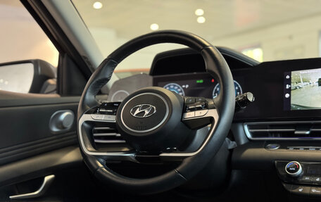 Hyundai Elantra, 2021 год, 2 350 000 рублей, 15 фотография