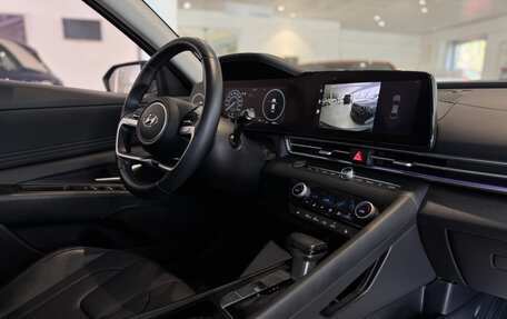 Hyundai Elantra, 2021 год, 2 350 000 рублей, 16 фотография