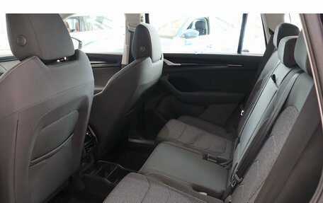 Skoda Kodiaq, 2025 год, 4 950 000 рублей, 11 фотография