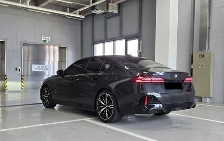 BMW 5 серия, 2024 год, 7 320 000 рублей, 4 фотография