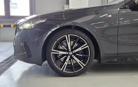BMW 5 серия, 2024 год, 7 320 000 рублей, 7 фотография