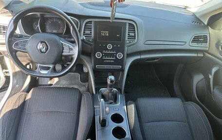 Renault Megane IV, 2017 год, 1 390 000 рублей, 7 фотография