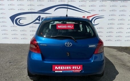 Toyota Yaris III рестайлинг, 2007 год, 575 000 рублей, 6 фотография