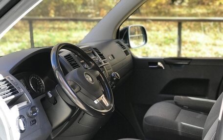 Volkswagen Caravelle T5, 2011 год, 3 500 000 рублей, 6 фотография