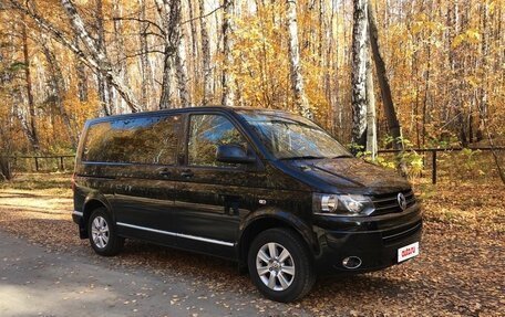 Volkswagen Caravelle T5, 2011 год, 3 500 000 рублей, 2 фотография