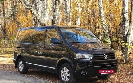 Volkswagen Caravelle T5, 2011 год, 3 500 000 рублей, 3 фотография