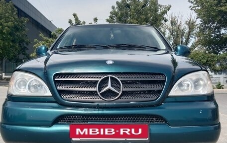Mercedes-Benz M-Класс, 1999 год, 450 000 рублей, 2 фотография