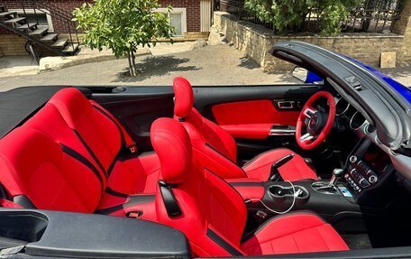 Ford Mustang VI рестайлинг, 2019 год, 3 000 000 рублей, 5 фотография