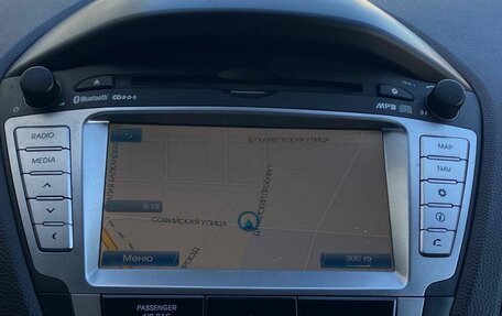 Hyundai ix35 I рестайлинг, 2012 год, 900 000 рублей, 17 фотография