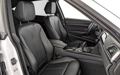 BMW 3 серия, 2019 год, 3 215 000 рублей, 24 фотография