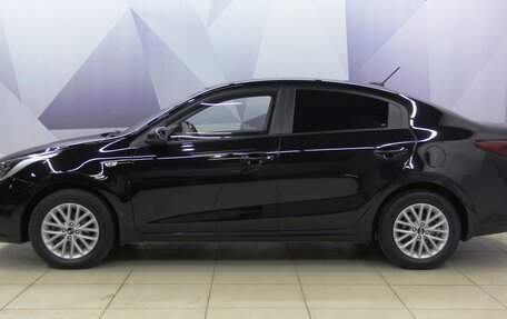 KIA Rio IV, 2018 год, 1 399 700 рублей, 2 фотография