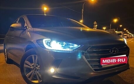 Hyundai Elantra VI рестайлинг, 2018 год, 1 400 000 рублей, 9 фотография