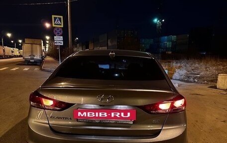 Hyundai Elantra VI рестайлинг, 2018 год, 1 400 000 рублей, 4 фотография