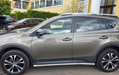 Toyota RAV4, 2014 год, 2 150 000 рублей, 3 фотография