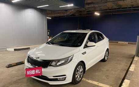 KIA Rio III рестайлинг, 2015 год, 1 290 000 рублей, 2 фотография