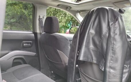 Mitsubishi Outlander III рестайлинг 3, 2008 год, 850 000 рублей, 15 фотография