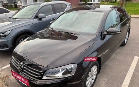 Volkswagen Passat B7, 2011 год, 1 210 000 рублей, 2 фотография