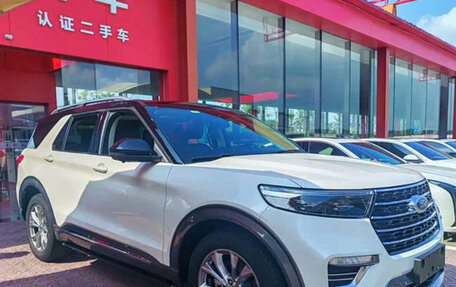 Ford Explorer VI, 2021 год, 2 780 000 рублей, 3 фотография