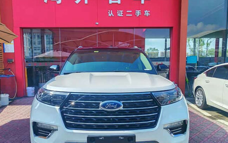 Ford Explorer VI, 2021 год, 2 780 000 рублей, 2 фотография