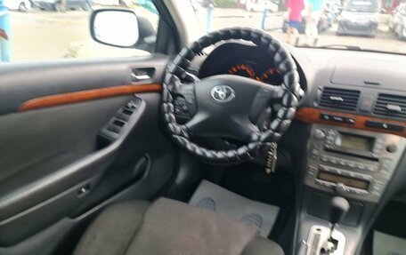 Toyota Avensis III рестайлинг, 2008 год, 1 045 000 рублей, 25 фотография
