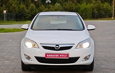 Opel Astra J, 2011 год, 930 000 рублей, 1 фотография