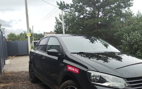 Volkswagen Polo VI (EU Market), 2017 год, 1 350 000 рублей, 2 фотография
