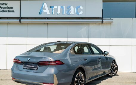 BMW 5 серия, 2024 год, 9 290 000 рублей, 2 фотография