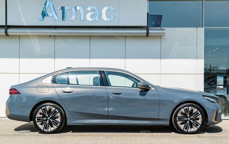 BMW 5 серия, 2024 год, 9 290 000 рублей, 5 фотография