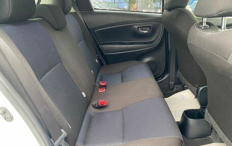 Toyota Vitz, 2018 год, 1 100 000 рублей, 16 фотография