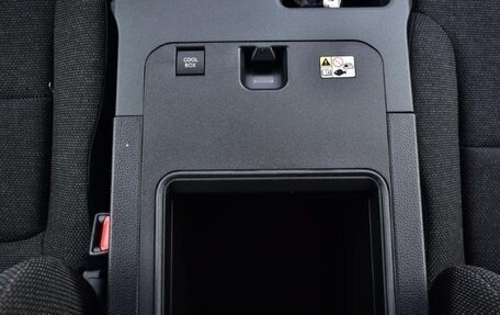 Toyota Land Cruiser Prado, 2025 год, 9 790 000 рублей, 13 фотография