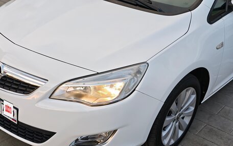 Opel Astra J, 2011 год, 930 000 рублей, 7 фотография