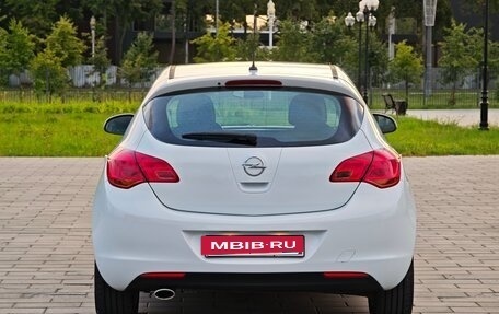 Opel Astra J, 2011 год, 930 000 рублей, 4 фотография