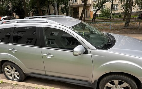 Mitsubishi Outlander III рестайлинг 3, 2010 год, 1 250 000 рублей, 2 фотография