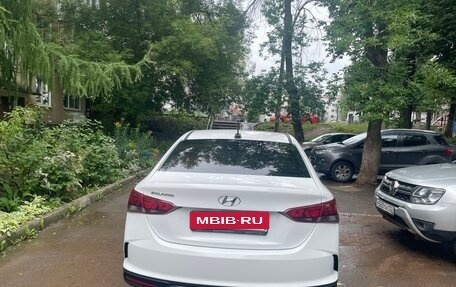 Hyundai Solaris II рестайлинг, 2021 год, 1 700 000 рублей, 10 фотография