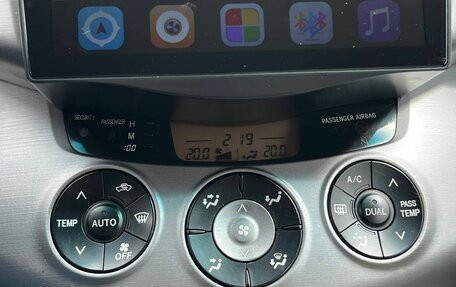 Toyota RAV4, 2006 год, 1 120 000 рублей, 25 фотография