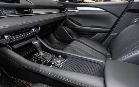 Mazda 6, 2023 год, 3 990 000 рублей, 13 фотография