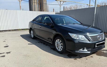 Toyota Camry, 2011 год, 1 780 000 рублей, 2 фотография