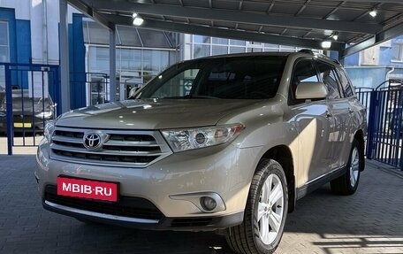 Toyota Highlander III, 2010 год, 1 550 000 рублей, 1 фотография