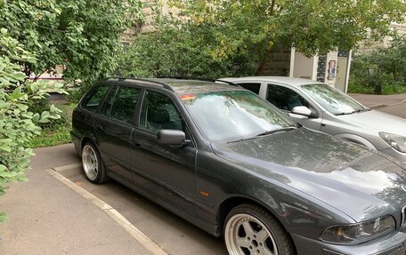 BMW 5 серия, 2002 год, 800 000 рублей, 1 фотография