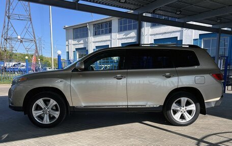 Toyota Highlander III, 2010 год, 1 550 000 рублей, 2 фотография