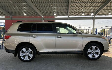 Toyota Highlander III, 2010 год, 1 550 000 рублей, 6 фотография