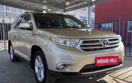 Toyota Highlander III, 2010 год, 1 550 000 рублей, 7 фотография