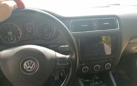 Volkswagen Jetta VI, 2012 год, 975 000 рублей, 23 фотография
